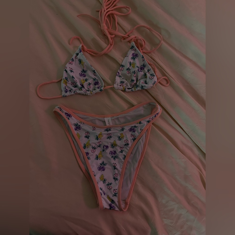 heavy manners miss june bikini 🤍